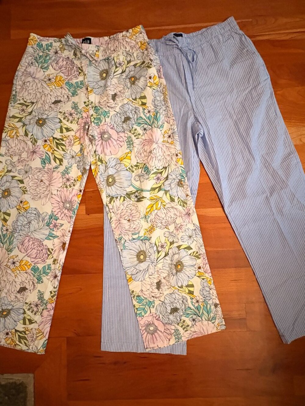 2 PAIRS GAP PJ LOUNGE PANTS FLORAL AND STRIPE PRINTS SIZE MED; NWT - Picture 9 of 9